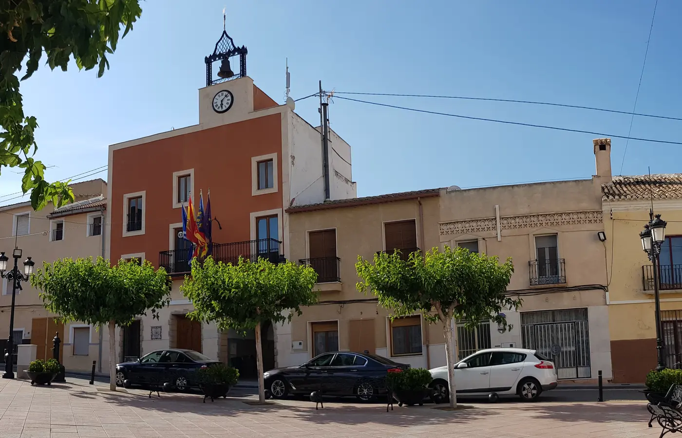 Plaza de España in Salinas